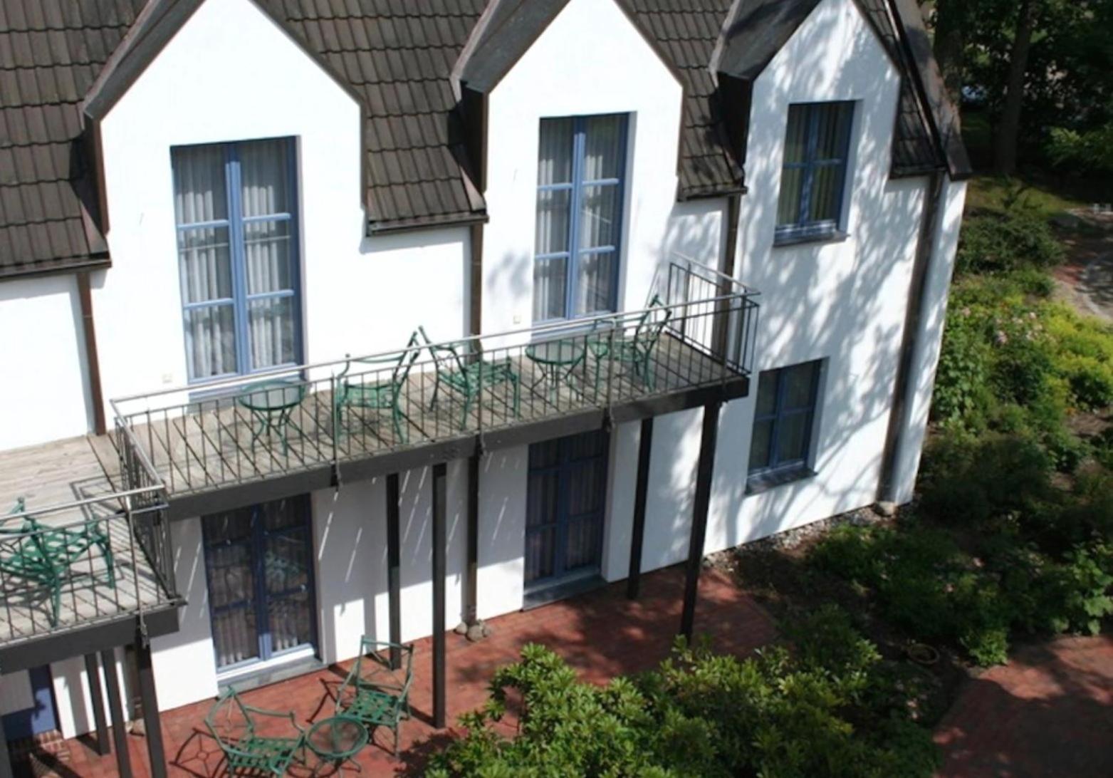 Hotel Ruegenschmiede Vis A Vis Hiddensee Schaprode Exterior photo