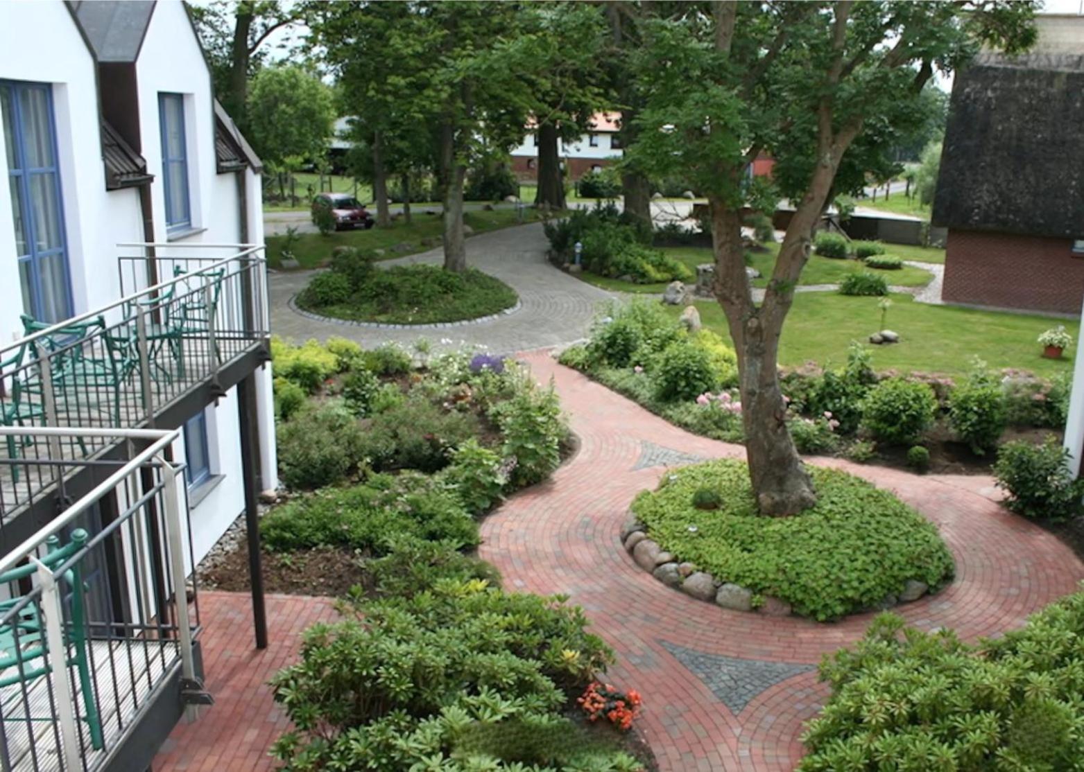 Hotel Ruegenschmiede Vis A Vis Hiddensee Schaprode Exterior photo
