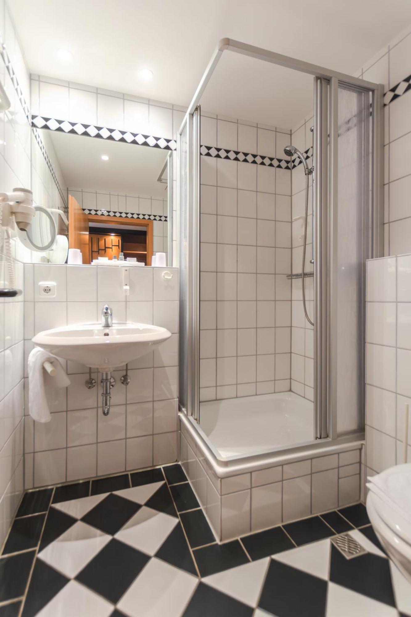 Hotel Ruegenschmiede Vis A Vis Hiddensee Schaprode Room photo