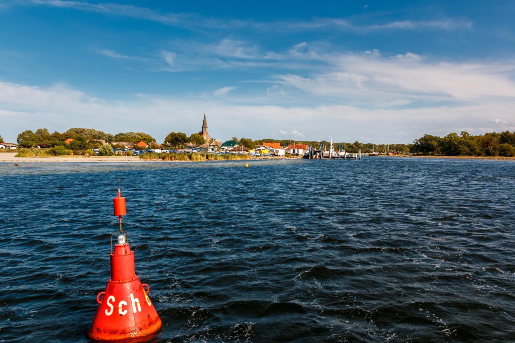 Hotel Ruegenschmiede Vis A Vis Hiddensee Schaprode Exterior photo