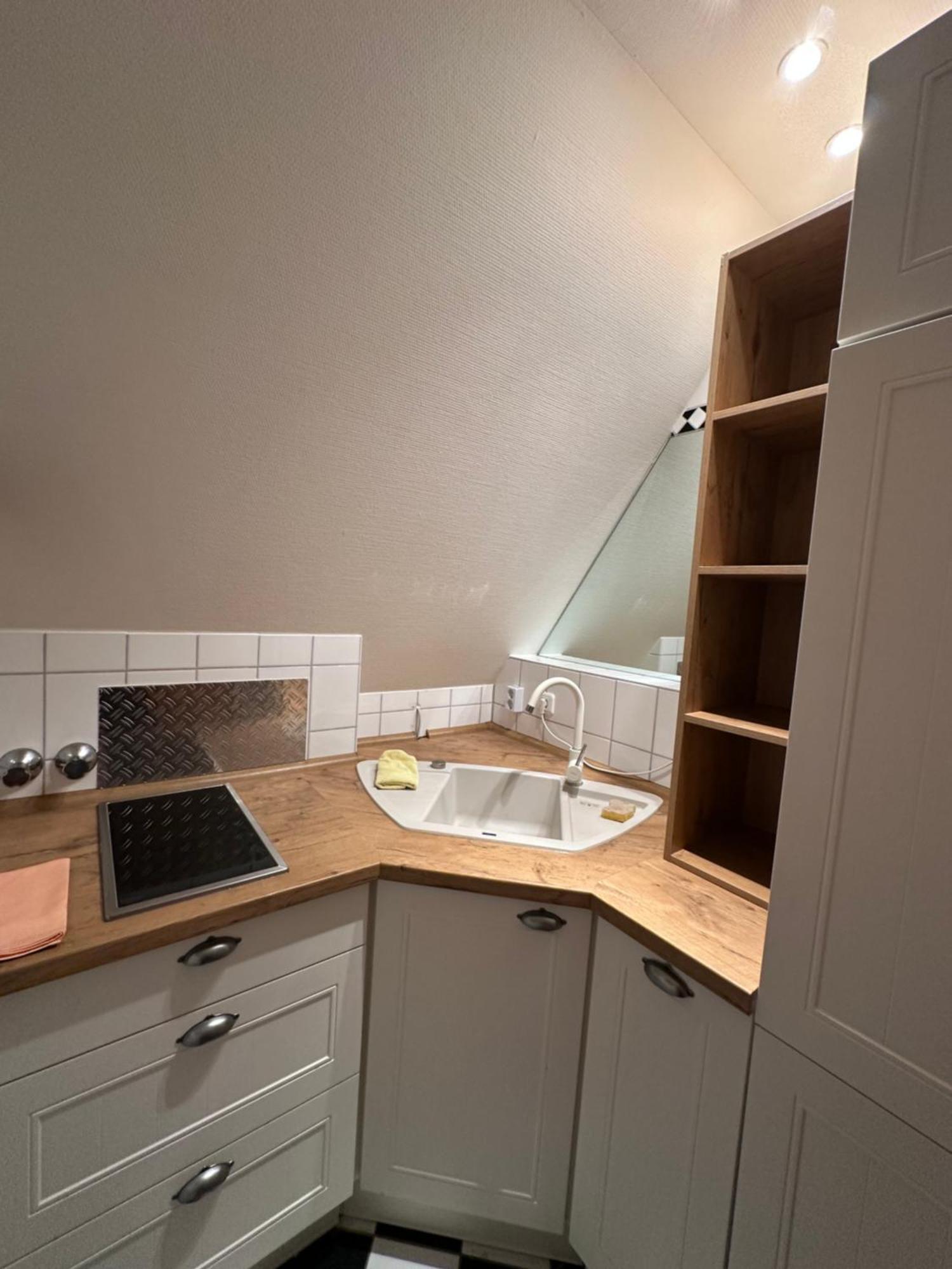 Hotel Ruegenschmiede Vis A Vis Hiddensee Schaprode Room photo